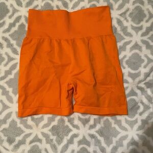 Booty scrunch shorts